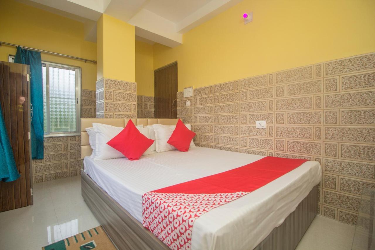 Oyo 30073 Triveni Lodge Siliguri Exterior foto